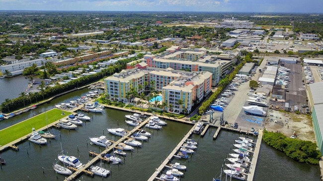 Building Photo - 804 E Windward Way