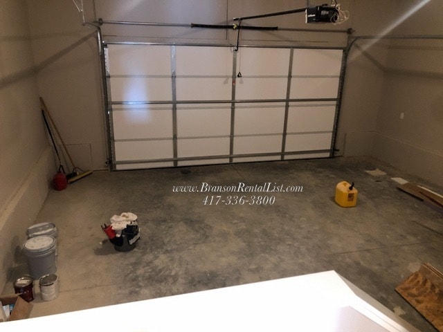 Building Photo - Clean and coming soon!