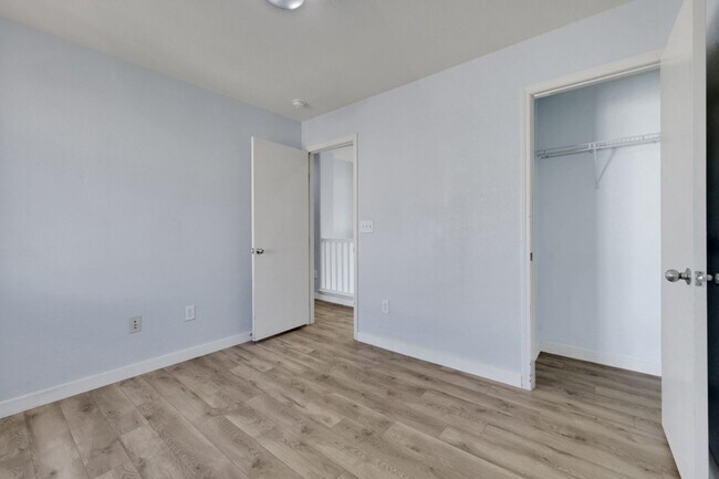 Building Photo - Updated Two-Story 3 bed/2.5 bath Home with Open Kitchen, Attached 1 Car Garage & Modern Flooring ...