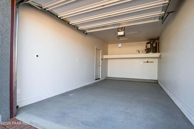 Building Photo - 175 N Village Way