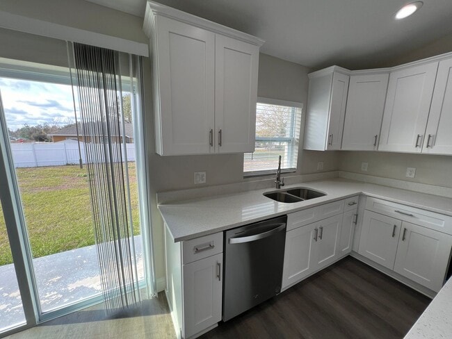 Building Photo - Lovely 3 Bedroom, 2 Bathroom Home in Ocala!!!