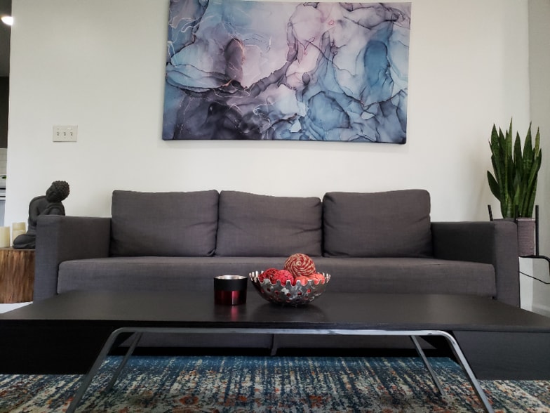 Building Photo - 28 Oak St