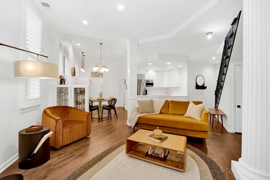 Building Photo - 223 W Wisconsin St