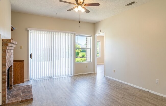 Building Photo - 2407 W Slaughter Ln