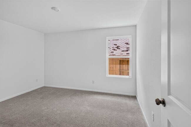 Building Photo - 3008 Calhoun Fls Dr