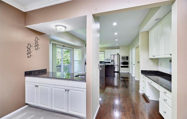 Building Photo - 1357 Westhampton Woods Ct