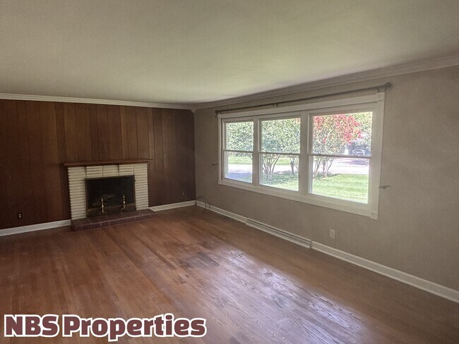 Building Photo - 6919 Haverhill Dr NW