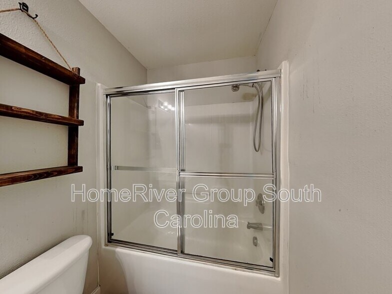 Building Photo - 2153 Pavilion Ct