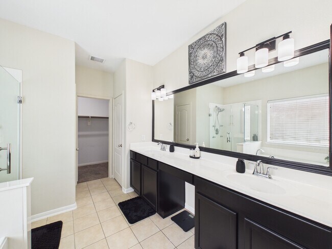 Building Photo - 9426 Russeff Field Ln