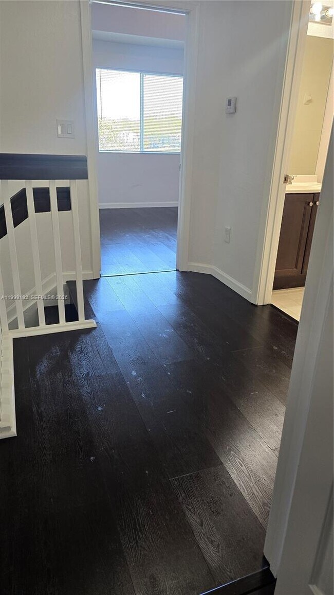 Building Photo - 2755 SE 15th Rd