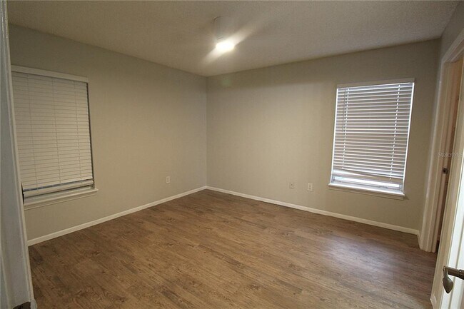 Building Photo - 8114 45th Ct E