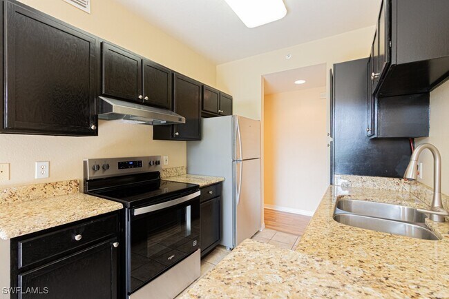 Building Photo - 7935 Preserve Cir