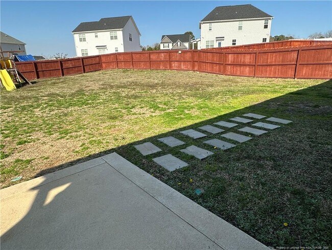 Building Photo - 2040 Stonewash Dr