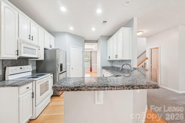 Building Photo - 14417 Laurel Tree Ln