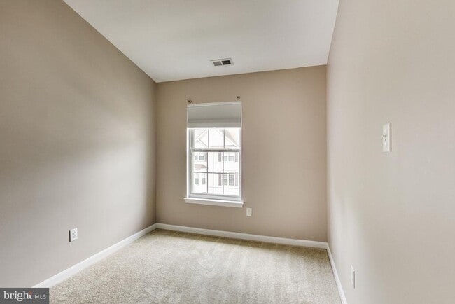 Building Photo - 623 Trout Run Ct
