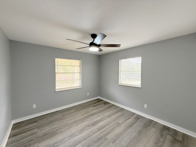 Building Photo - 3606 Mc Vay St SW