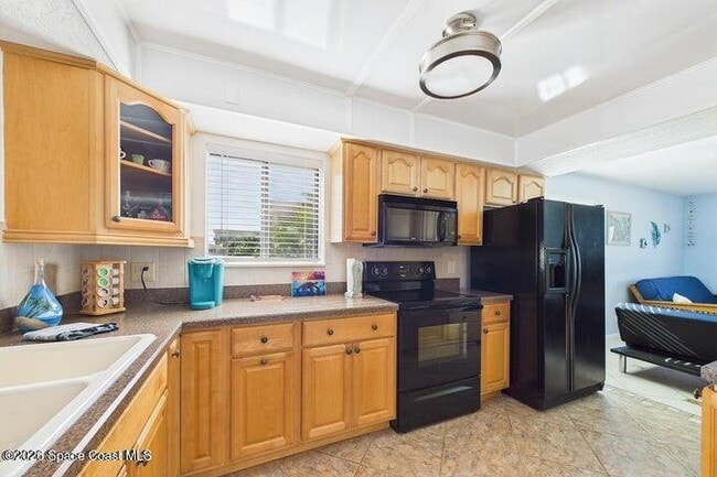 Building Photo - 1305 S Atlantic Ave