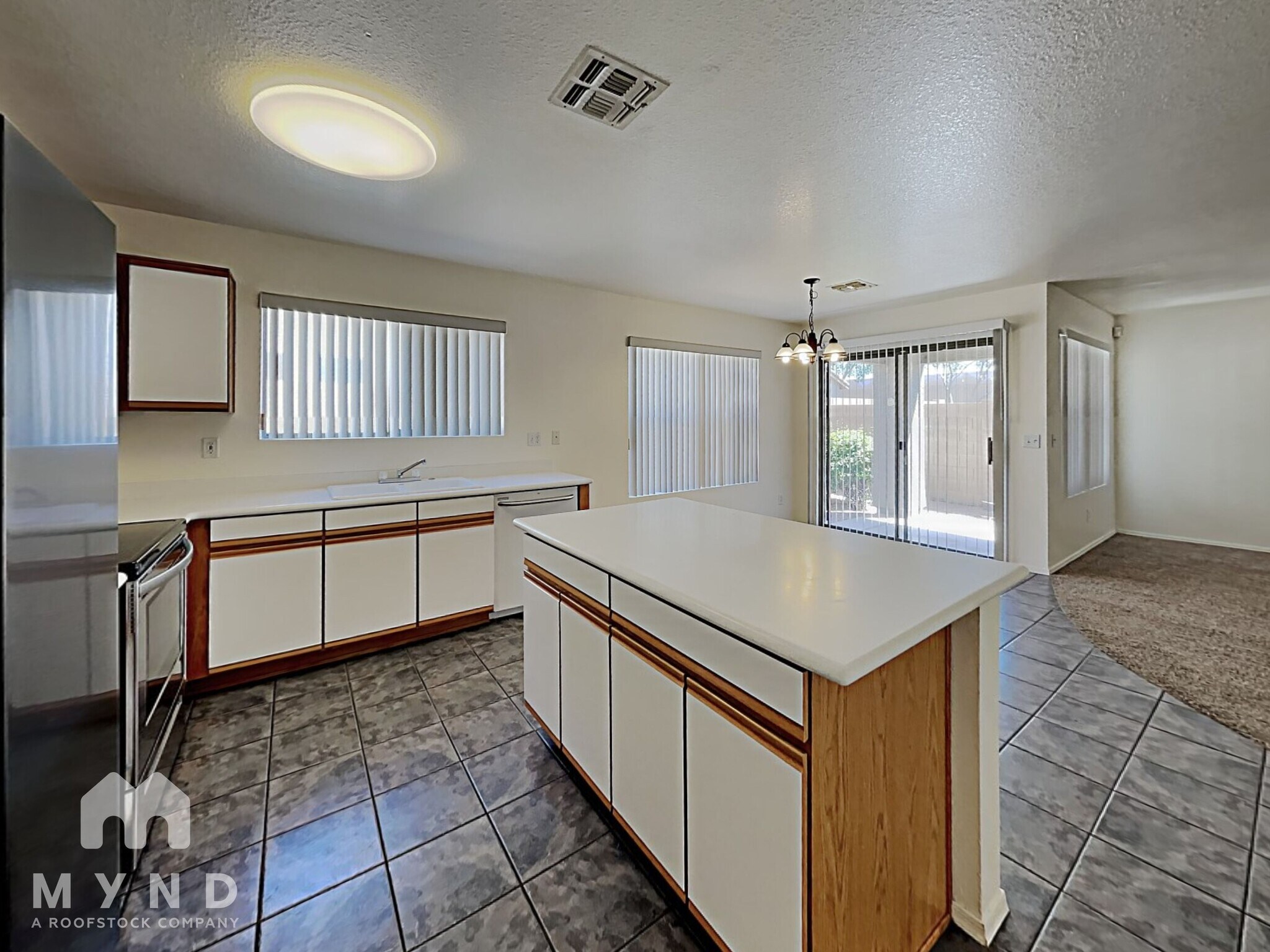 Building Photo - 1565 S Halsted Dr