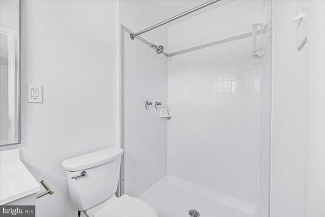 Building Photo - 9619 Singleton Dr