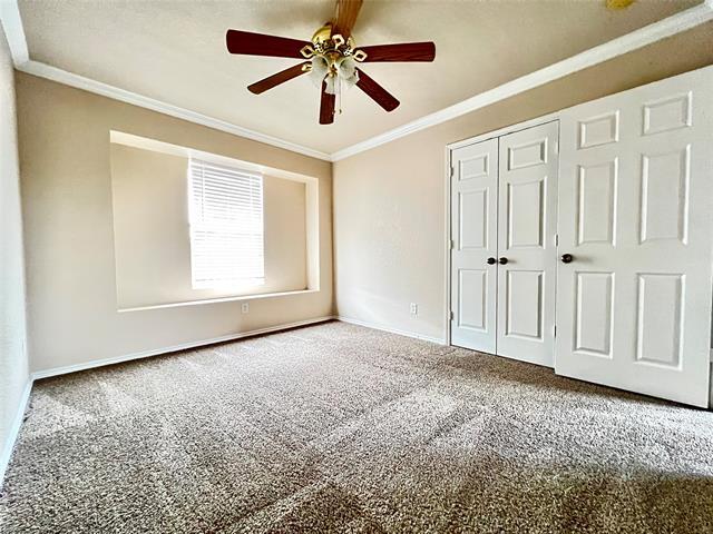 Building Photo - 2639 Blackstone Dr