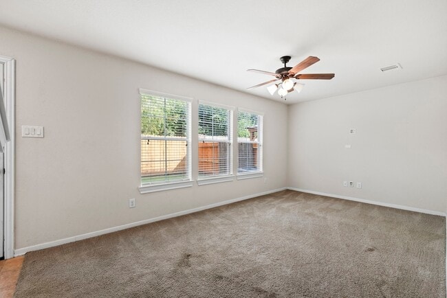 Building Photo - 3334 Clearview Villa Way