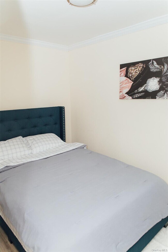 Building Photo - 27 Vanderbilt Ave