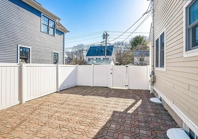 Building Photo - 58 Spiers Rd