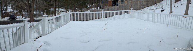 Building Photo - 37 Center Hill Rd