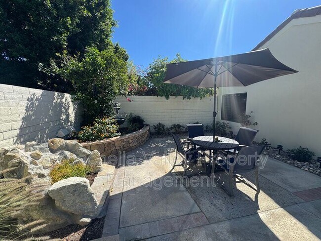 Building Photo - 43584 Via Magellan Dr