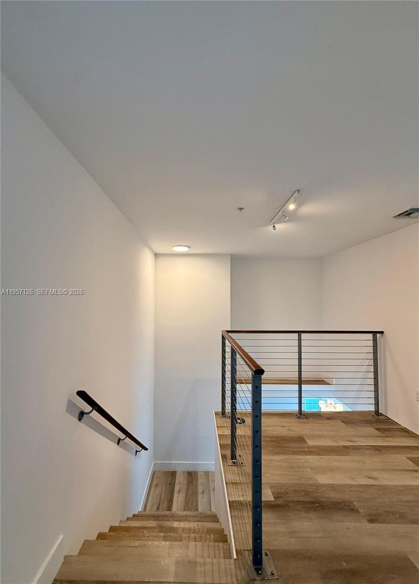 Building Photo - 90 SW 3rd St