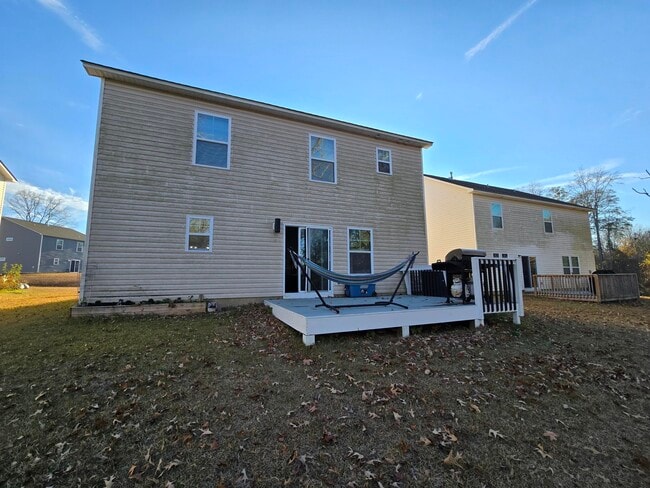 Building Photo - 335 Niblick Dr