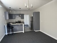 Building Photo - 1 bedroom apartment all inclusive rent