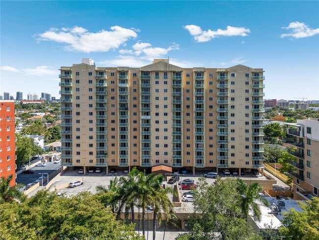 Building Photo - 3500 Coral Wy
