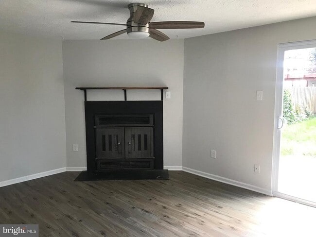 Building Photo - 532 Riggs Ct