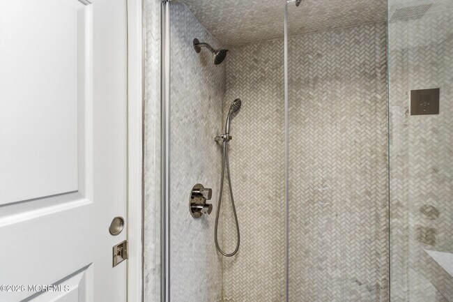 Building Photo - 74 Mt Hermon Way