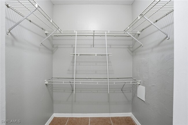 Building Photo - 4421 SW 14th Pl