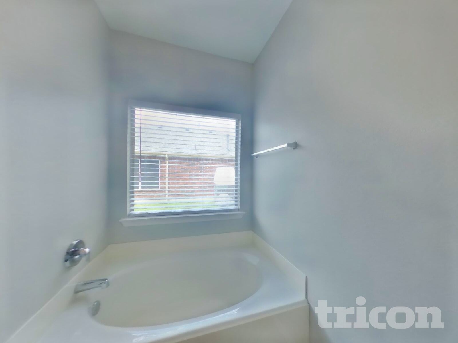 Building Photo - 511 Wolf Dr