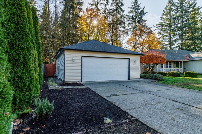 Building Photo - Newly Updated With New Carpet, Paint and Bath - Single Level 3 Bedroom 2 Bath with Fenced Backyard