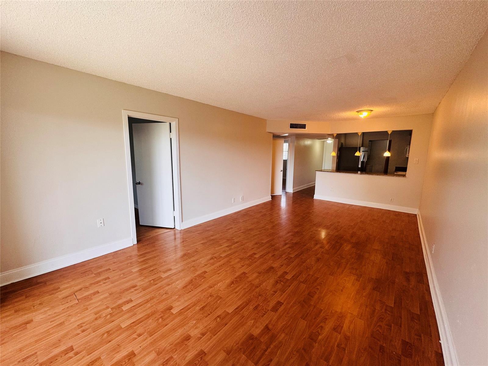 Building Photo - 8020 Colony Cir N
