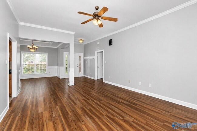 Building Photo - 103 Tudor Pl