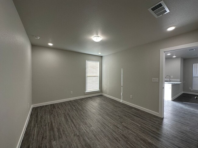 Building Photo - Newer Construction in CISD