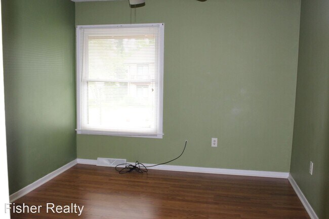 Building Photo - 3 br, 2 bath House - 37 Shepard Square #101
