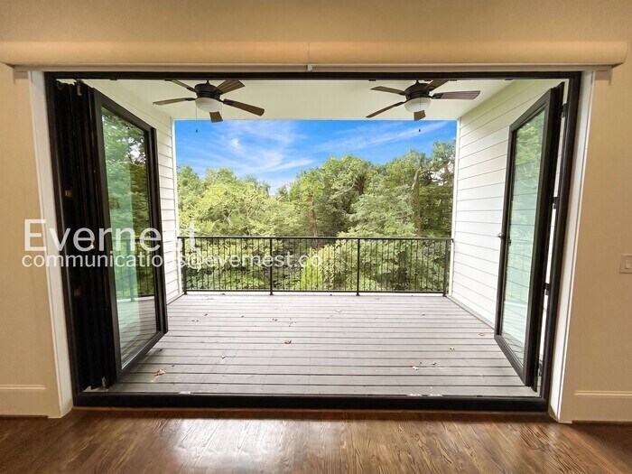 Building Photo - 1099 Briar Cove Cir