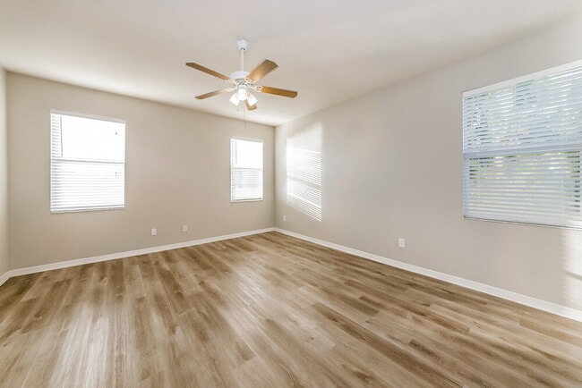 Building Photo - 2337 125th Dr E