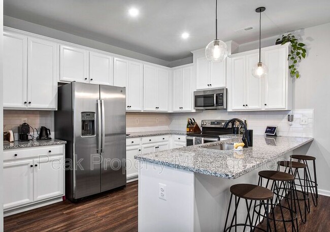 Building Photo - 8112 Wistar Creek Walk