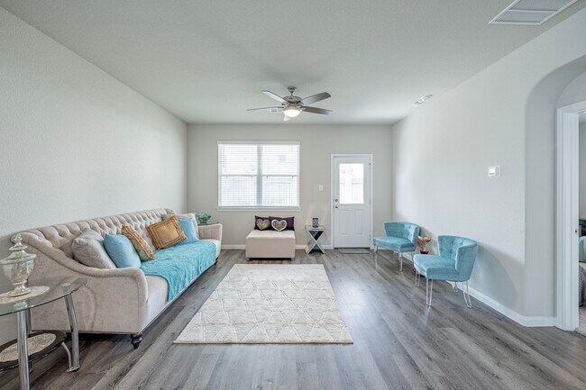 Building Photo - 4923 Blue Jacaranda Wy