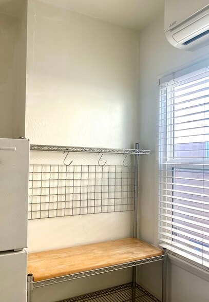 Kitchen Storage Rack - Shelves Below - 150 Pomona Ave