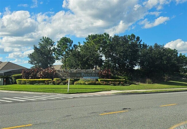 Building Photo - 1707 Snapper St