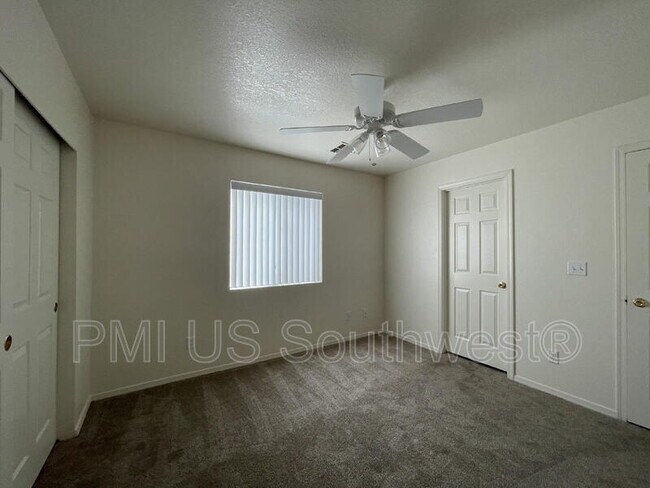 Building Photo - 4072 S Cassidy Dr