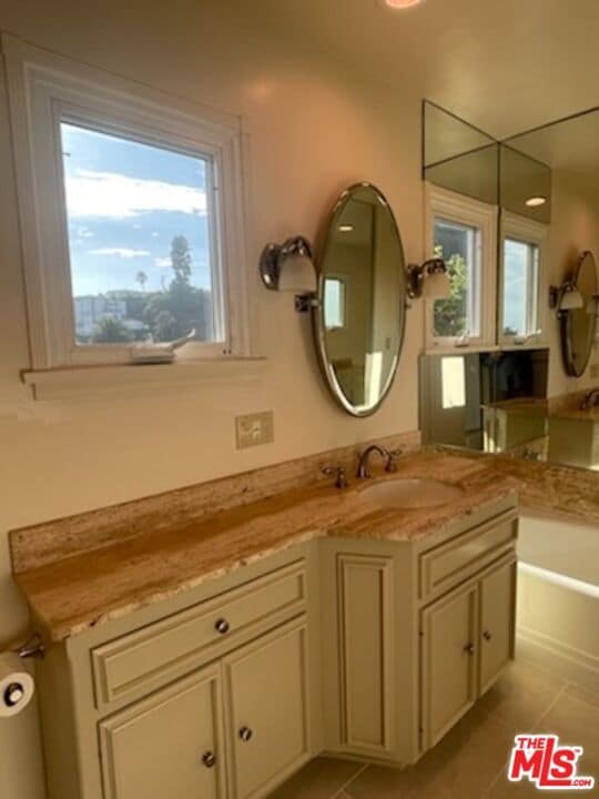 Building Photo - 8967 St Ives Dr